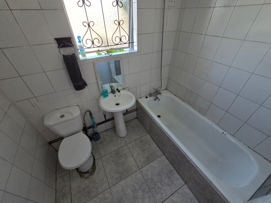 3 Bedroom Property for Sale in Westridge Western Cape